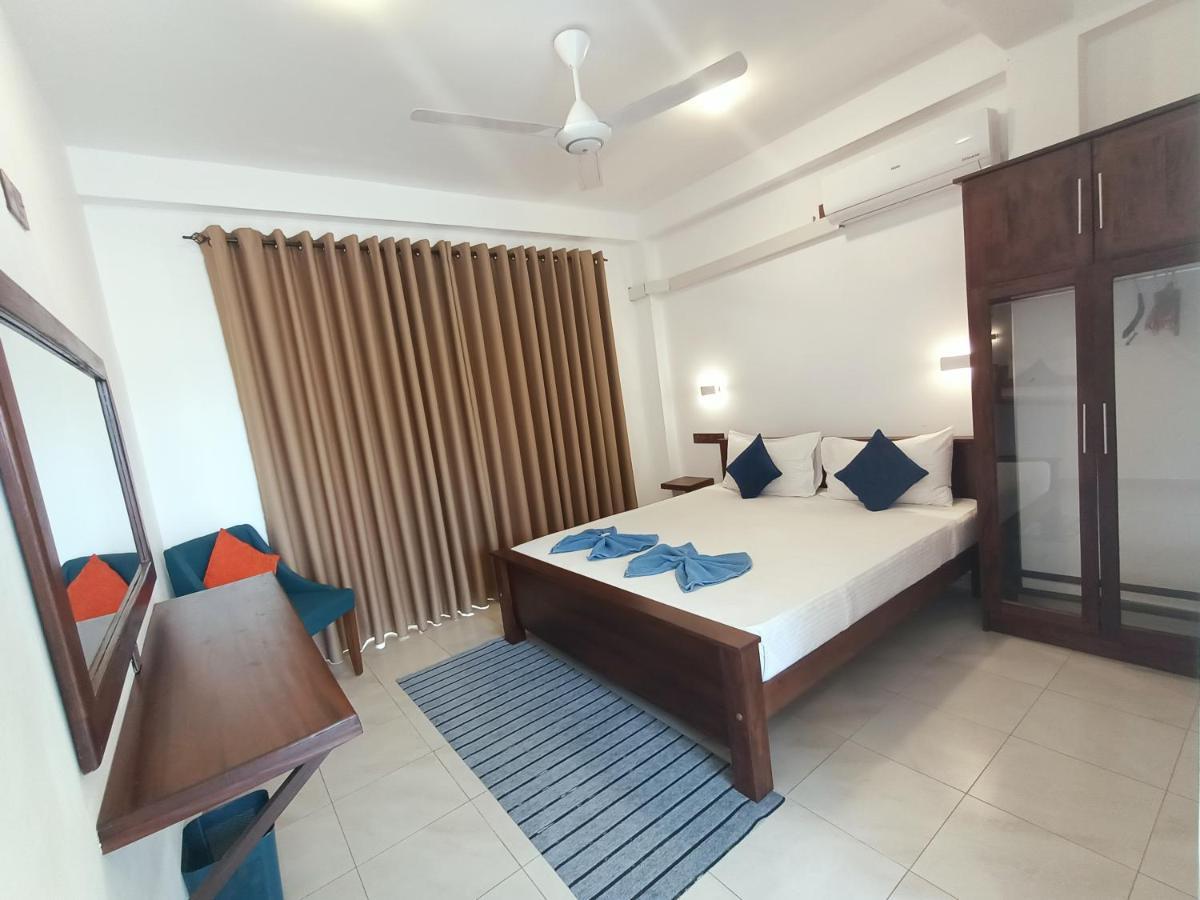 The Bamboo Tree Transit Hotel Katunayaka Buitenkant foto